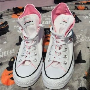 Hello Kitty Converse